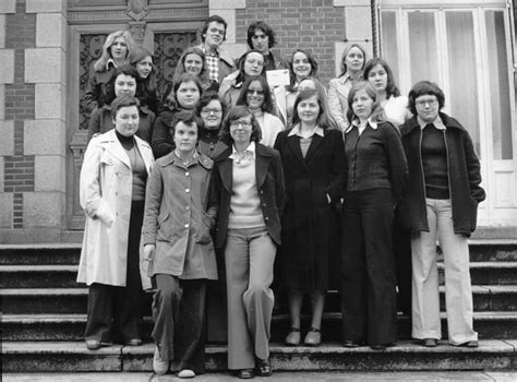 Photo De Classe Terminale A2 74 75 De 1974 Lycée Ernest Renan