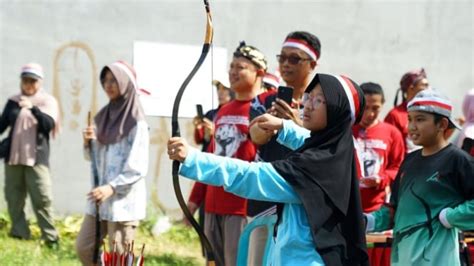 HUT RI Ke 79 Warga Sidoarjo Gelar Aneka Lomba Dan Kampanye Pilkada Damai