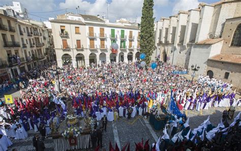 Programa de actos y desfiles procesionales para hoy Sábado Santo y