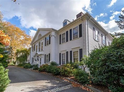 15 Catlin Rd Brookline Ma 02445 Mls 73058393 Zillow