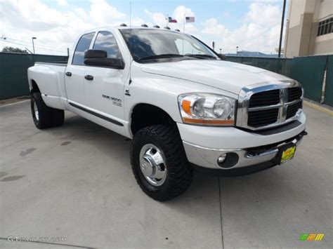 2006 Bright White Dodge Ram 3500 Slt Quad Cab 4x4 Dually 55101437 Car Color