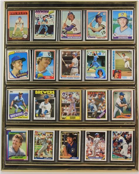 Lot Detail Robin Yount Milwaukee Brewers Topps Baseball