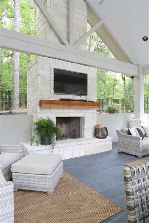 Outdoor Kitchen Designs With Fireplace