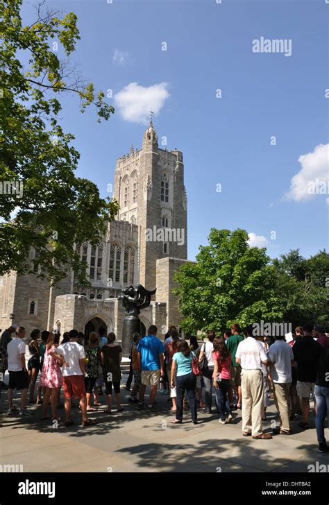 Princeton university campus tour hi-res stock photography and images ...