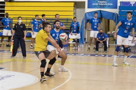 José Osado líbero del Club Voleibol Melilla entra en el siete ideal