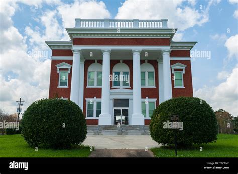 Murray County Courthouse in Chatsworth, Georgia Stock Photo - Alamy