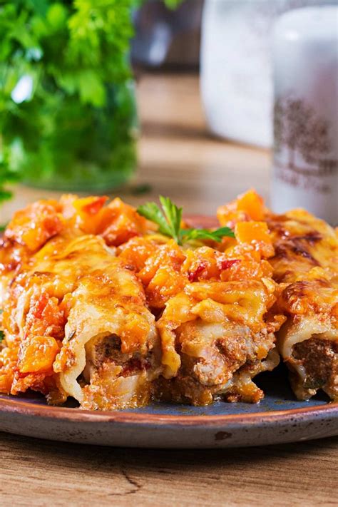 10 Best Cannelloni Pasta Recipes - IzzyCooking