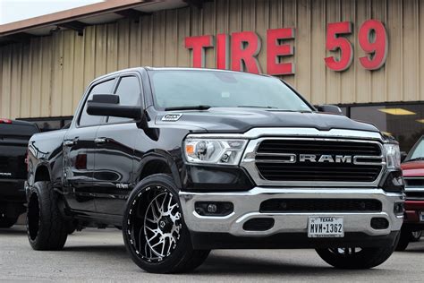 2020 Dodge Ram 1500 Black TIS 544BM Wheel | Wheel Front