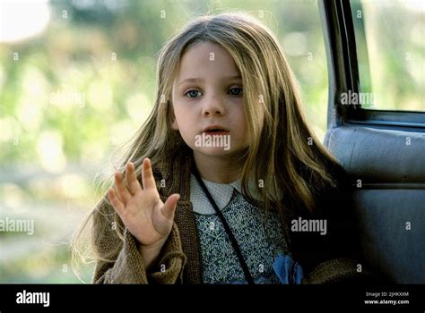 ABIGAIL BRESLIN, SIGNS, 2002 Stock Photo - Alamy