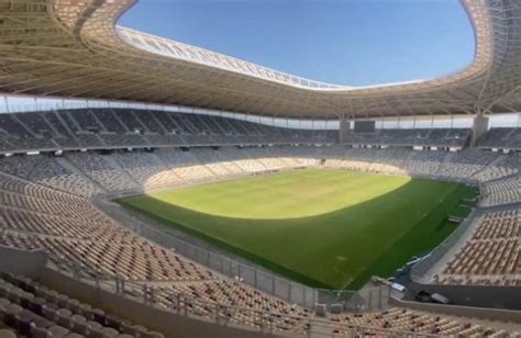 Le président de la République inaugure le stade Nelson Mandela à Baraki