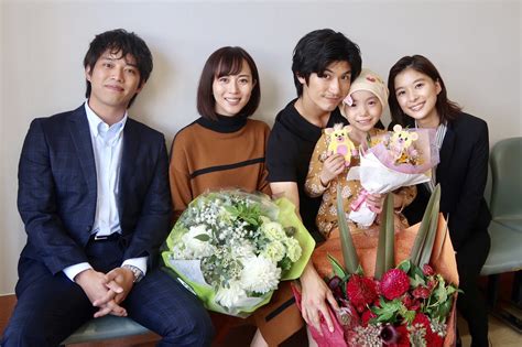 Higa Manami 三浦春馬、主演ドラマ『two Weeks』今夜最終回。放送前にキャスト集合写真公開