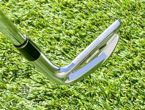 Srixon ZX5 Irons Review - Driving Range Heroes