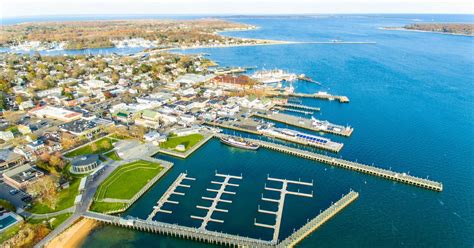 Greenport Travel Guide | Greenport Tourism - KAYAK