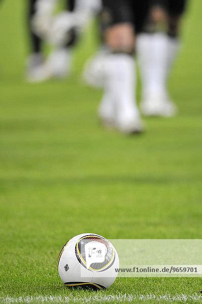 Jabulani Der Offizielle Matchball Der FIFA Weltmeisterschaft 2010 In