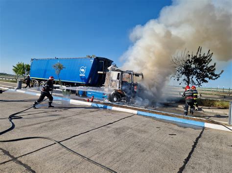 O cabină de TIR a luat foc pe Autostrada Soarelui Observator Constanța