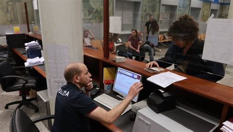 Difficile Fare Il Passaporto A Milano Stop Alle Prenotazioni