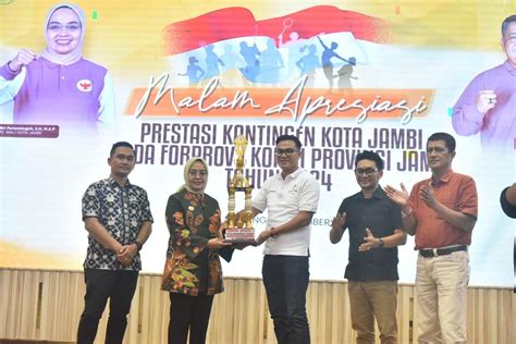 Harumkan Nama Kota Jambi Pj Wali Kota Gelar Malam Apresiasi Bagi Atlet