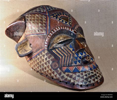 Kuba People Dance Mask Stock Photo Alamy