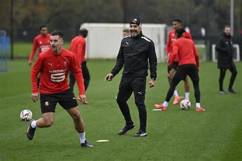 Stade Rennais Jorge Sampaoli A Anim Son Premier Entra Nement Avec Un