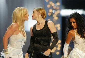 Madonna Y Britney Spears Se Besaron En MTV VMAs 2003 Grupo Milenio