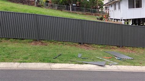 How To Install Colorbond Fence On A Slope