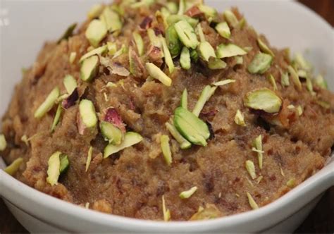 How To Cook Khajoor Ka Halwa At Home Easy Recipe