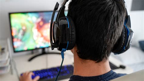 A Beginner's Guide to the Ultimate Gaming Setup | Connect | NOTEWORTHY ...