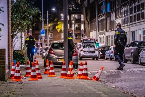 Politie Onderzoekt Schietpartij Rembrandtstraat Rotterdam Video