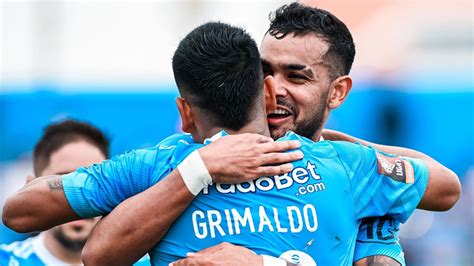 Remontada Y Triunfo De Sporting Cristal 2 1 Ante The Strongest En La