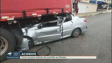 Jornal Da Eptv Edi O Ribeir O Preto Carro Vai Parar Embaixo De