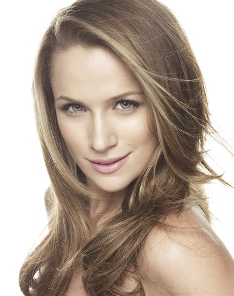 Shantel Van Santen Photo Gallery 28 High Quality Pics Of Shantel Van