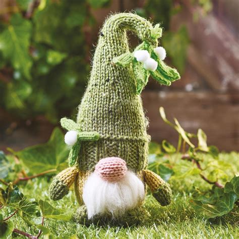 Christmas Botanic Gonk (Gnome) | Knitting Patterns | Let's Knit Magazine