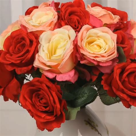 Hot Artificial Red Rose Bouquet Silk Artificial Flower Bride Bouquet ...