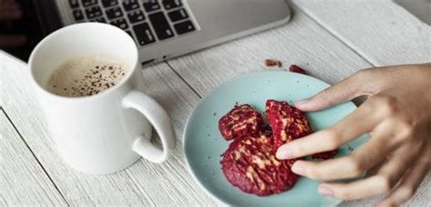 Descubre cómo comer sano en la oficina Bezzia