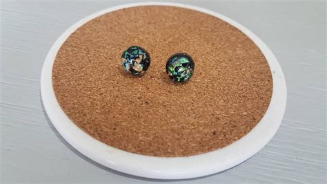 Pendientes de señora resina negra y opal 12mm postes de acero