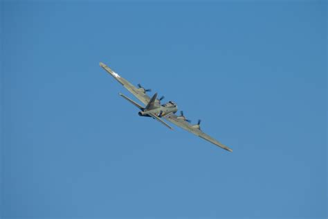 B Flying Fortress Sally B G Bedf The Boeing Flickr