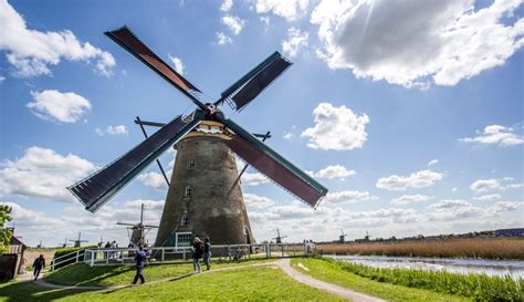 Visit the Kinderdijk windmills, a UNESCO World Heritage Site - Holland.com