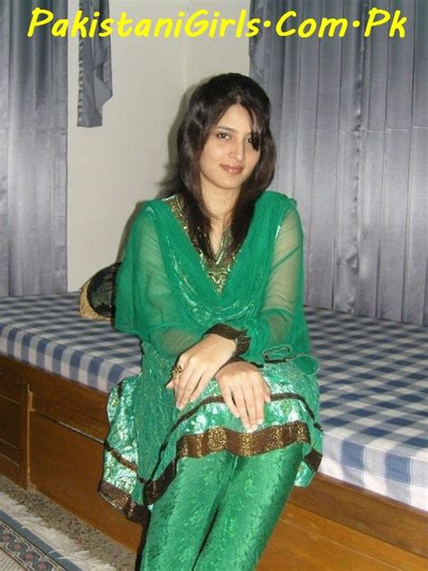 Lahore City Girls Lahore Girls Mobile Number Amna Malik Pakistani