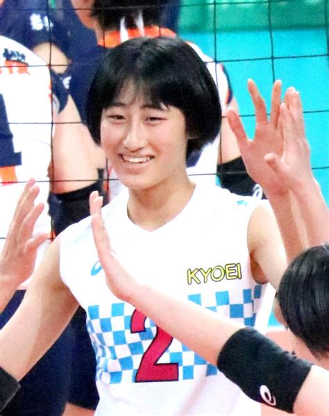 スポーツ報知 On Twitter バレー全日本女子登録選手 大友愛さん長女の秋本美空初選出 真鍋監督「将来日本を背負っていく