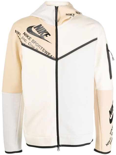 Nike Nsw Tech Fleece Graphic Jacket In Nude Modesens