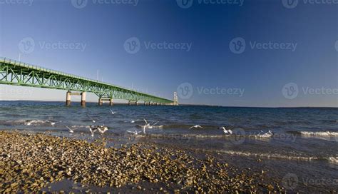 Mackinaw City Bridge Michigan 6033785 Stock Photo at Vecteezy