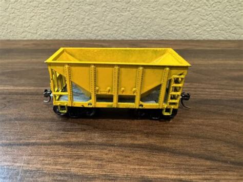 Roundhouse Ho Scale Undecorated Yellow Ore Car W Metal Wheels Kadee