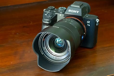 Sony Vario Tessar T Fe 24 70mm F4 Za Oss Review