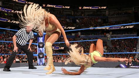 Charlotte Flair Def Carmella To Turn The Smackdown Womens