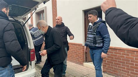 Komşusunu Tüfekle Vurarak öldüren Katil Zanlısı Tutuklandı Akyazı Havadis