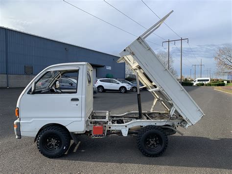 Northwest Mini Trucks Used White Mitsubishi Minicab Soft Dump