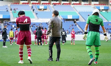 【高校サッカー】山形明正、初の選手権は完敗「押さえ込まれてしまった。力不足だった」石原監督 サッカー写真ニュース 日刊スポーツ