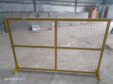 Yellow 5 Feet Mild Steel Barricade Stand For Road Safety Size 4x3