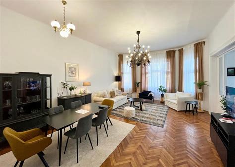 Hillside Luxury Residence Budapest With Free Garage布达佩斯（2024最新房价）