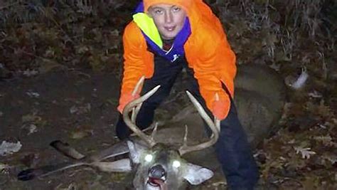 10 Wisconsin deer-hunting licenses sold to infants